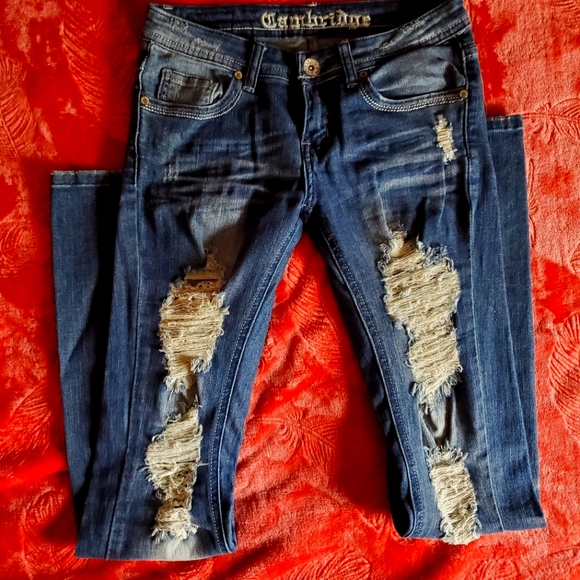 Arden B's Cambridge Women's Distressed Jeans - Picture 2 of 6